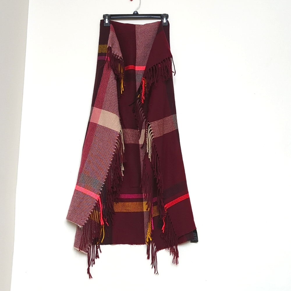 H&M | 31" x 80" Plaid Scarf Wrap Blanket with 4" Fringe